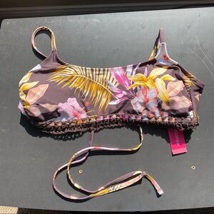 Xhilaration NWT Brown Floral Bikini Top